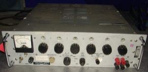 382A  Voltage Current Calibrator